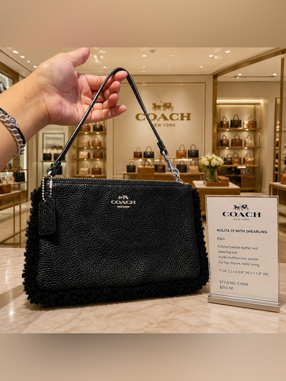 🍒Coach Black Pebbled Leather WRISTLE  Bag with Shearling Trim🍒